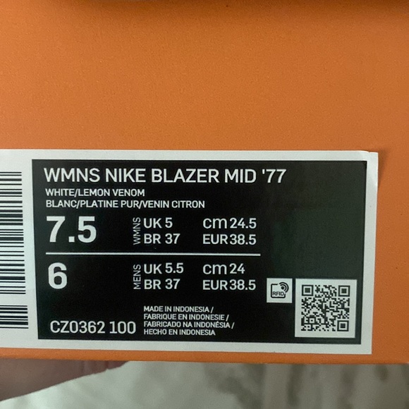 Nike Blazer White/Lemon Venom - WOMENS 7.5 - Picture 11 of 11